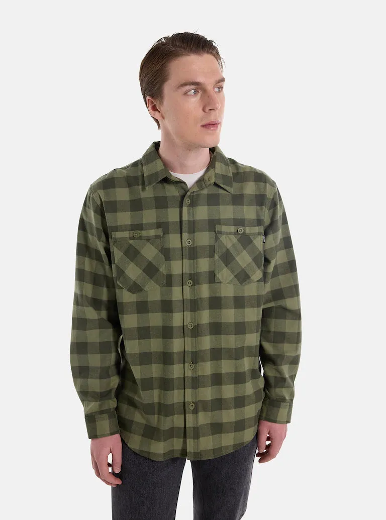 Burton Men's Favorite Long Sleeve Flannel Forest Moss Buffalo Plaid