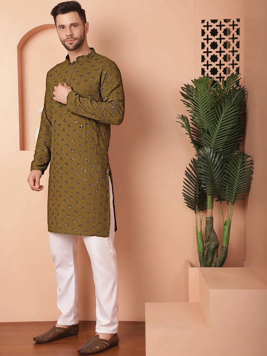 Men'S Chikankari And Sequence Kurta With Pyjama