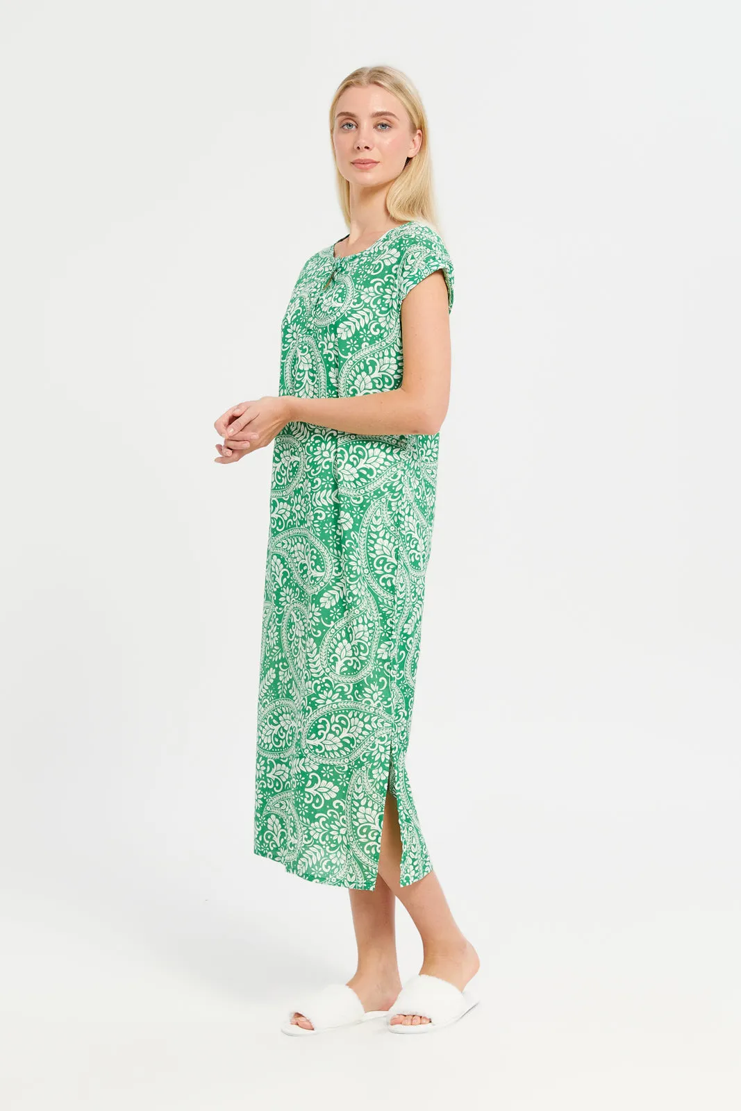 Women Green and White Printed Round Neck Nightgown