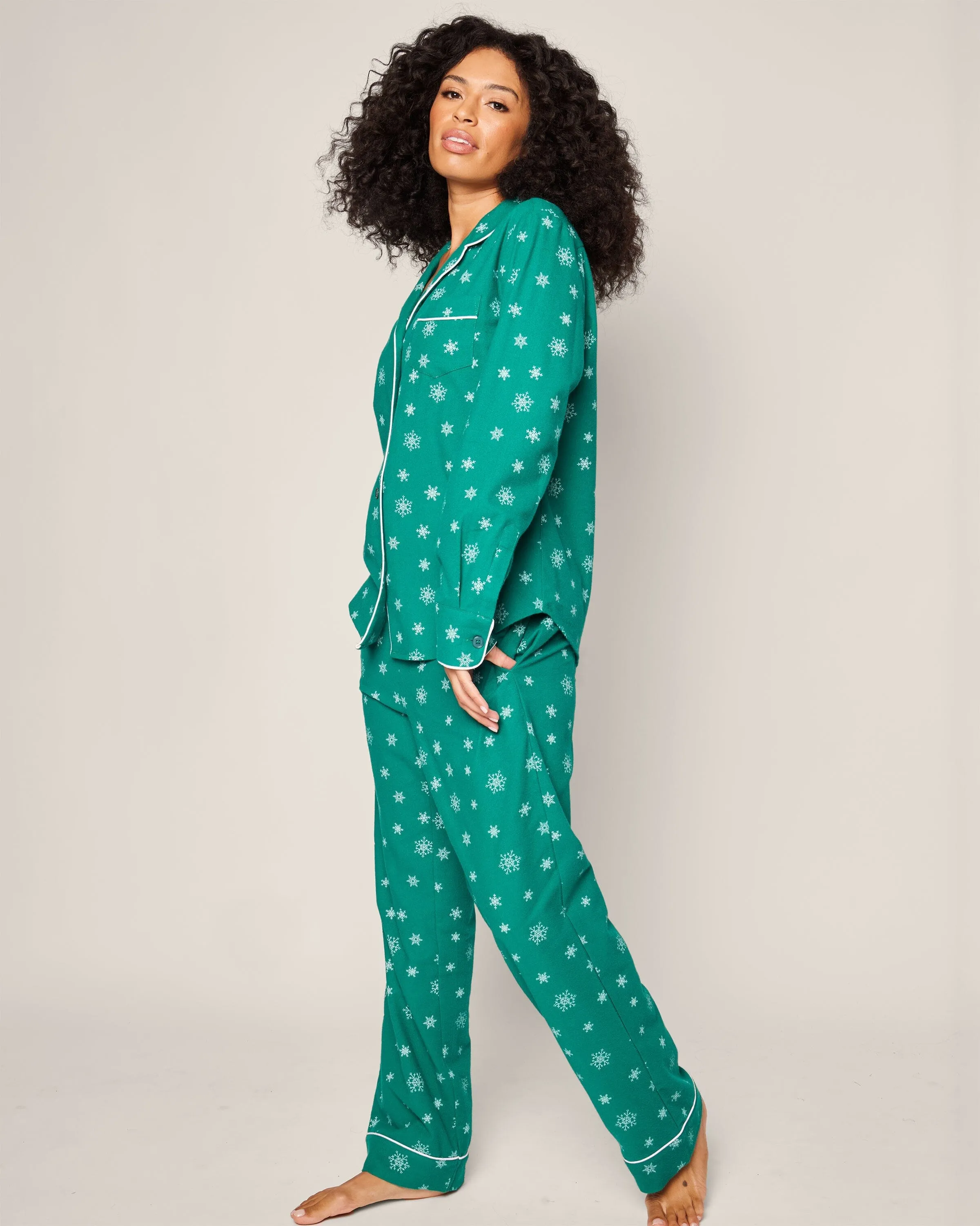 Women's Flannel Pajama Set in Emerald Wonderland