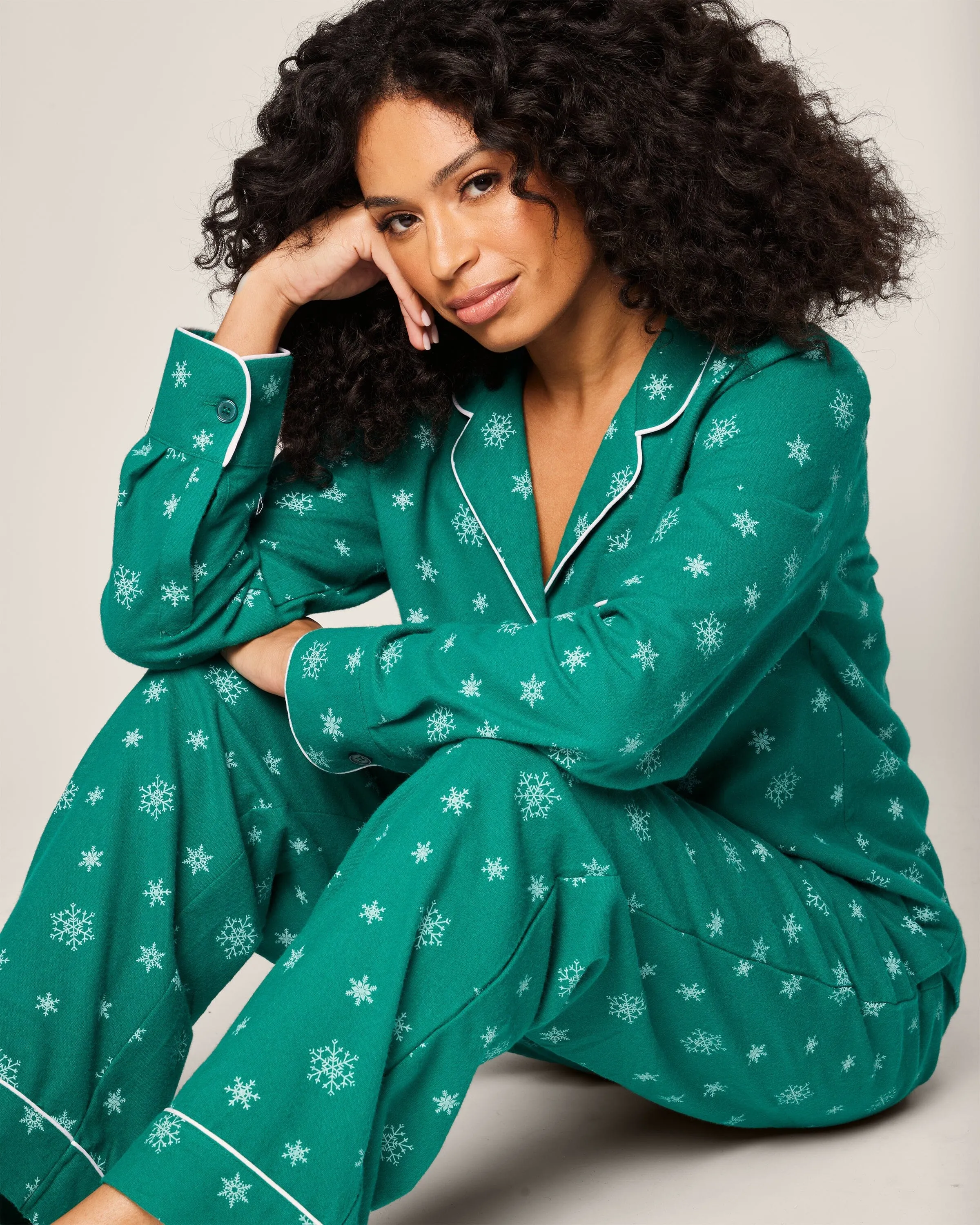 Women's Flannel Pajama Set in Emerald Wonderland